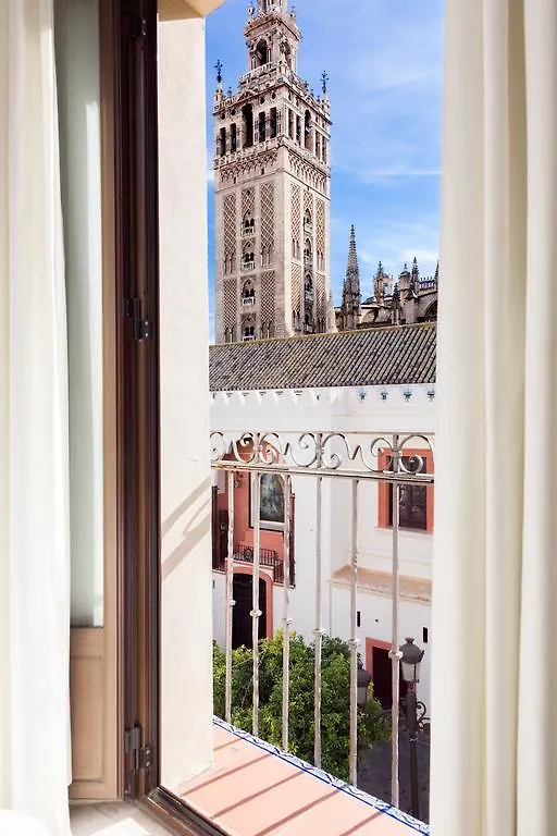 Puerta Catedral Apartments Seville