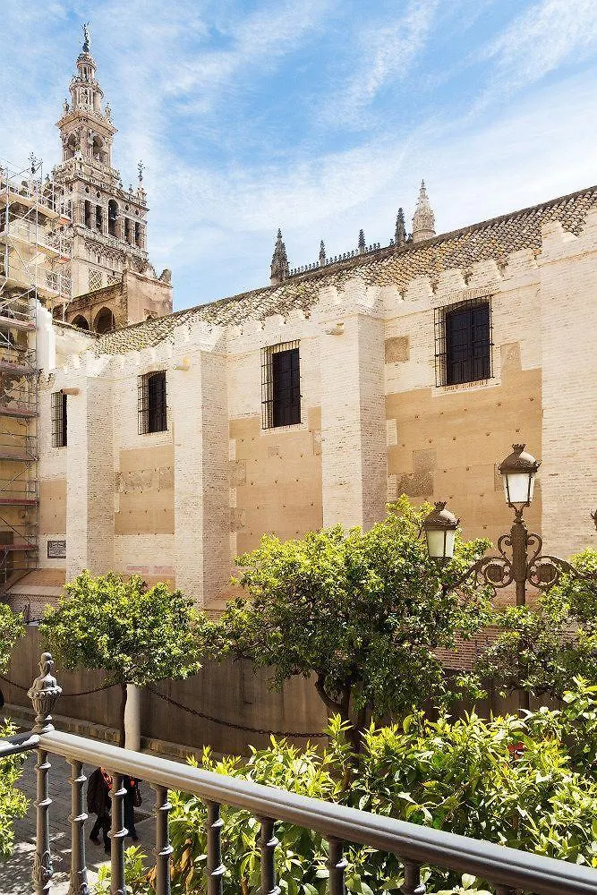 Puerta Catedral Apartments Seville